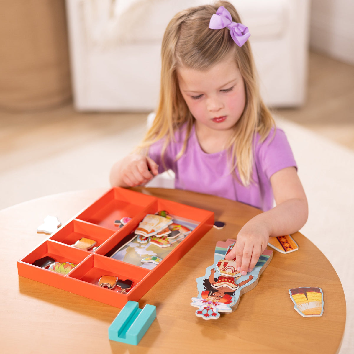 Melissa and Doug Disney Moana Wooden Magnetic Dress-Up Play Set
