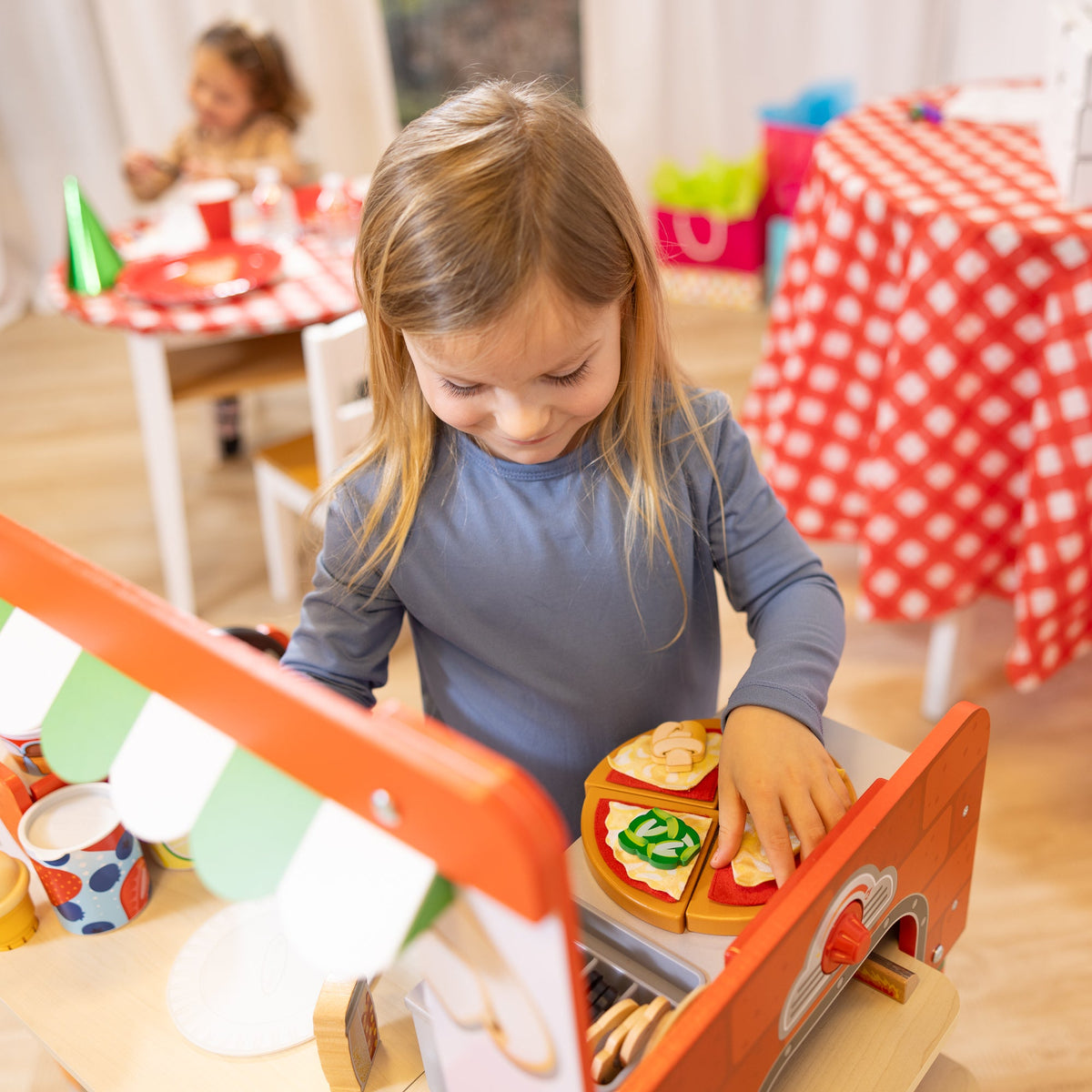 Melissa and Doug Wooden Pizza Food Truck Activity Center
