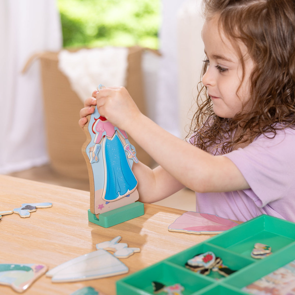 Melissa and Doug Disney Ariel Wooden Magnetic Dress-Up