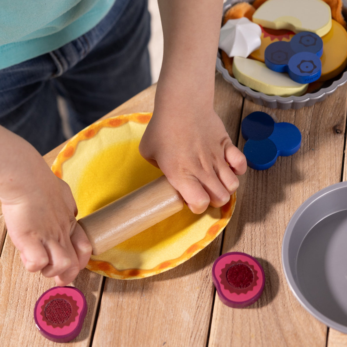 Melissa and Doug Make Bake Pies Play Set