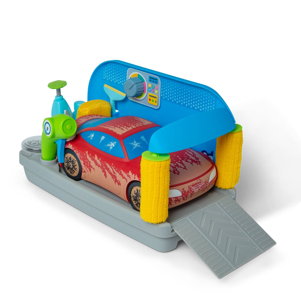Melissa and Doug Spray Shine Car Wash Play Set