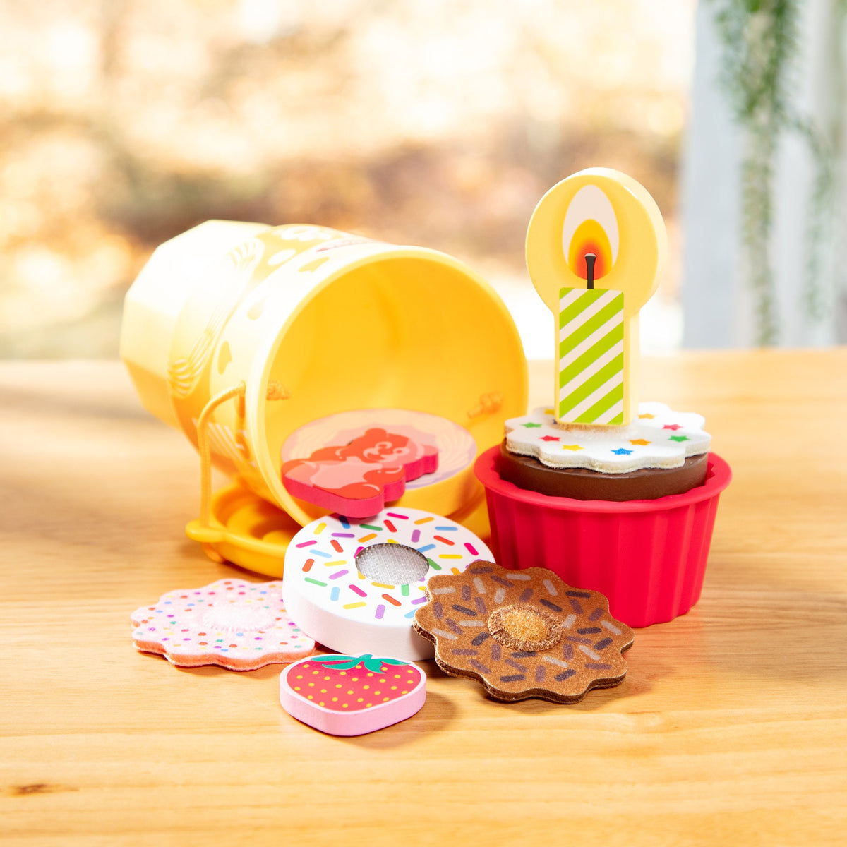 Melissa and Doug Play to Go Cake Cookies Play Set