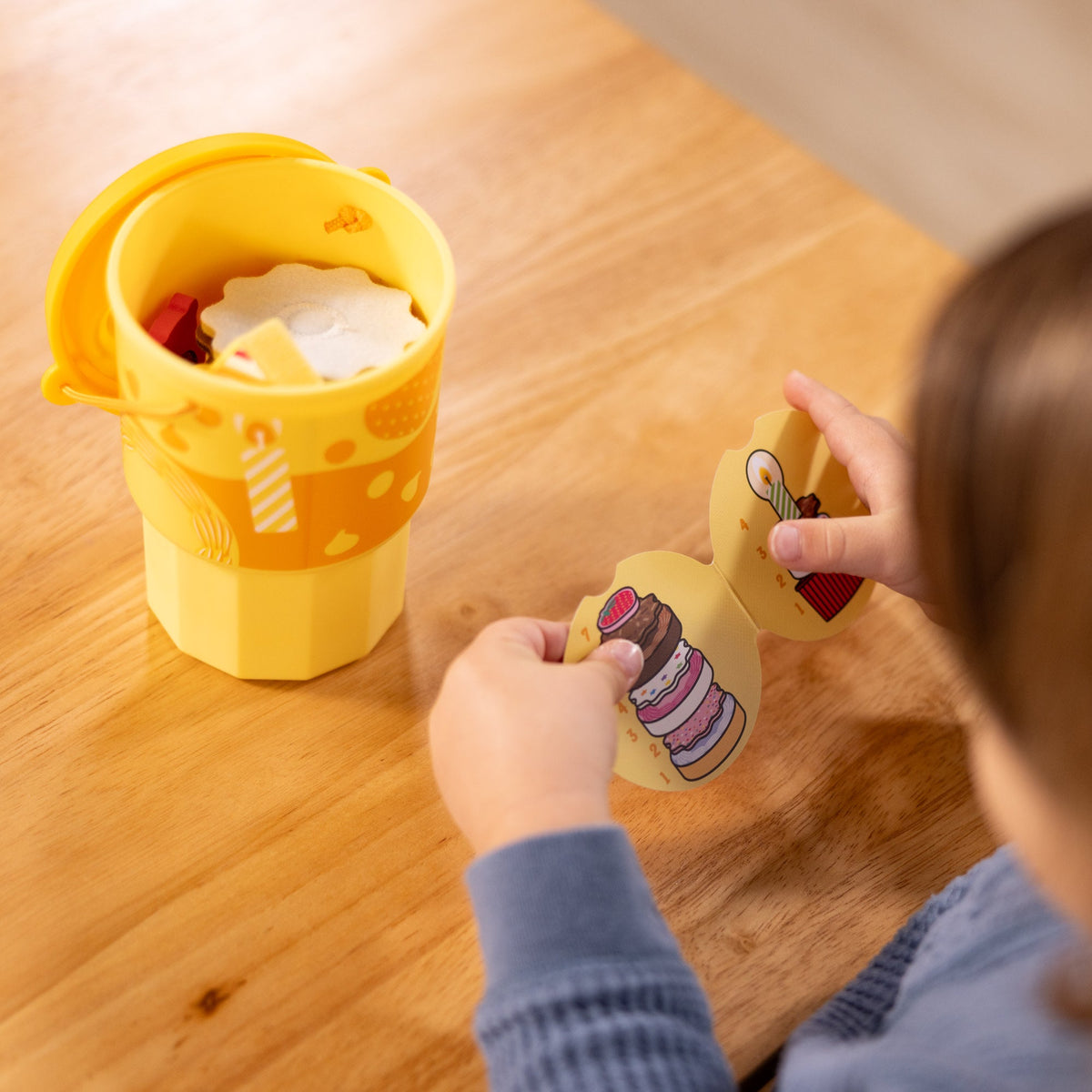 Melissa and Doug Play to Go Cake Cookies Play Set